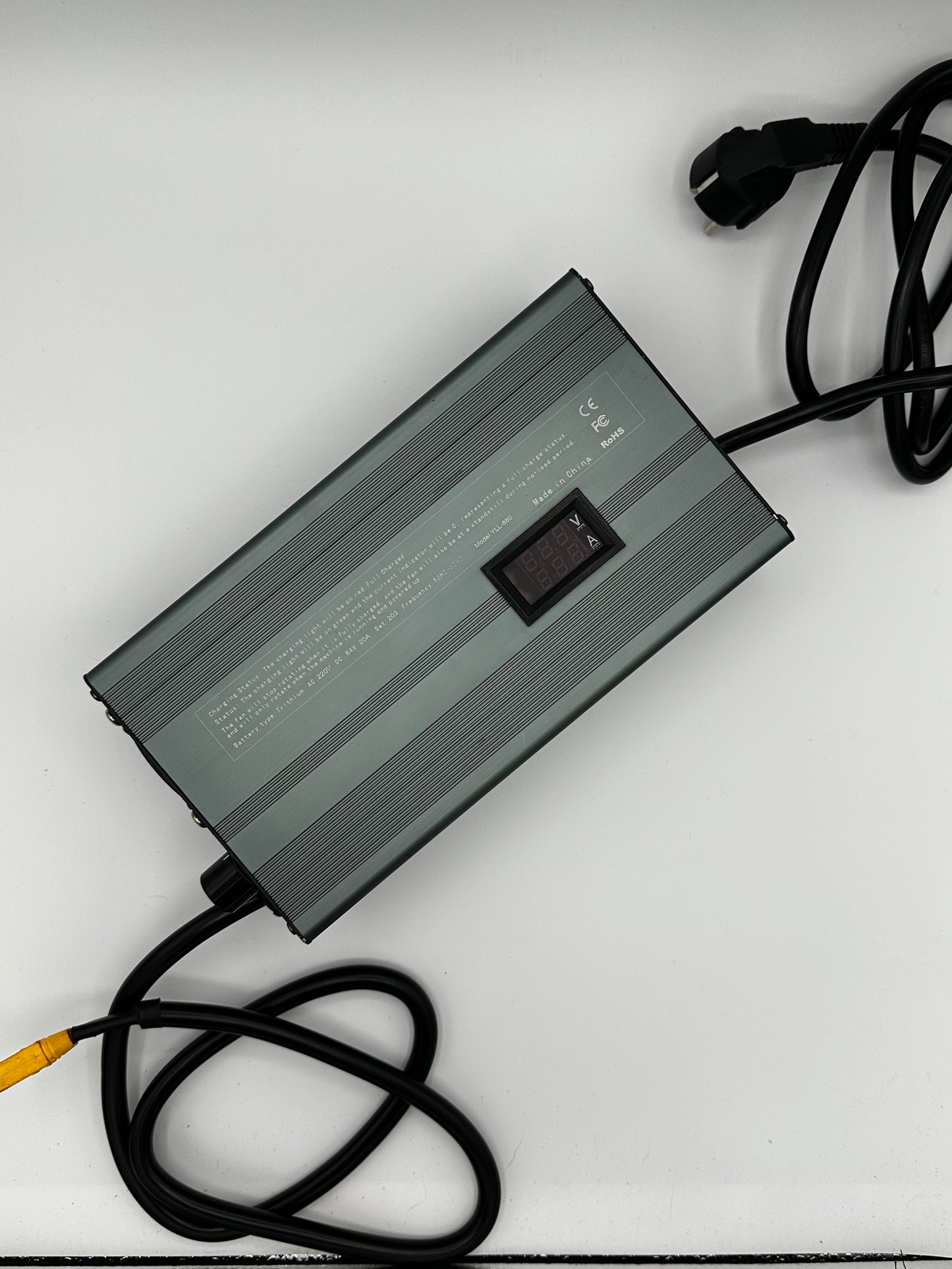 Chargeur rapide (72v-84V 1-20A)